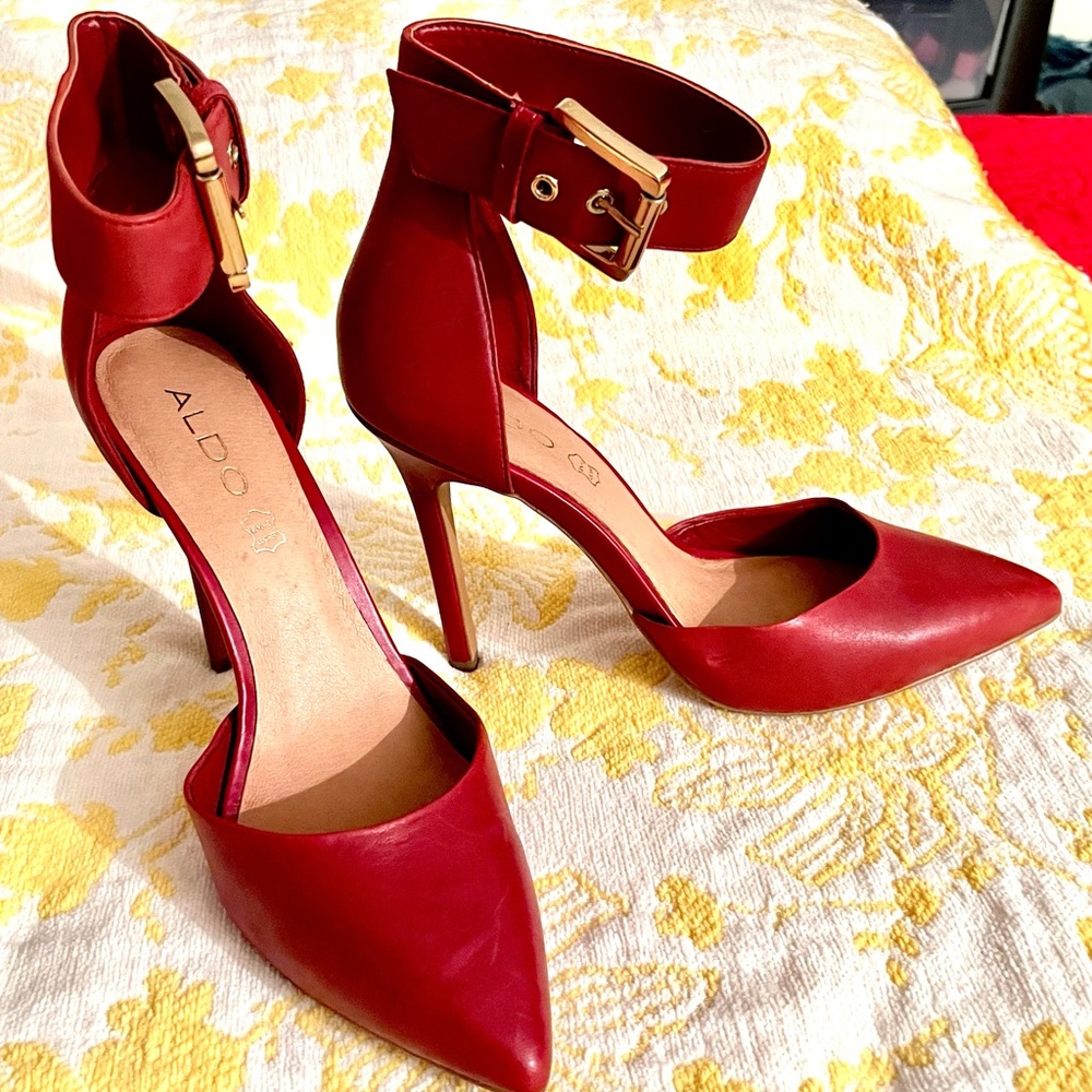 Aldo red pumps